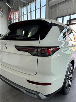 ميتسوبيشي اوتلاندر